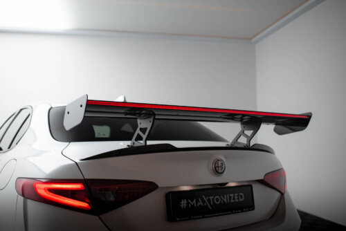 [Carbon] Maxton carbon spoiler + LED for Alfa Romeo Giulia Quadrifoglio