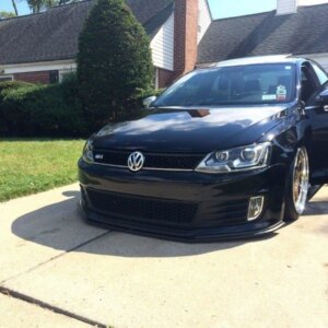 Maxton prednji splitter za VW JETTA VI GLI
