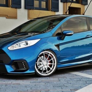 Maxton prednji splitter (Focus RS Look Bumper) za Ford Fiesta Mk7 FL