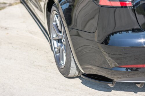 Maxton rear side splitters for Tesla Model 3