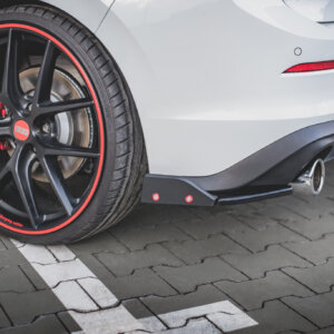 Maxton stražnji bočni difuzori V.2 + zaklopke za Volkswagen Golf GTI / GTE Mk8