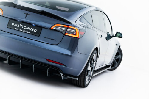 Maxton rear side splitters V.2 for Tesla Model 3