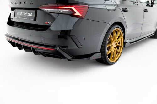 Maxton Rear Side Splitters V.4 + Flaps Skoda Octavia RS Combi / Liftback Mk4 / Mk4 Facelift