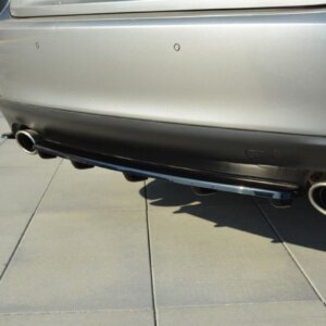 Maxton stražnji splitter za Lexus IS Mk3 T (s vertikalnim šipkama)