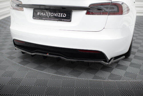 Maxton rear splitter (with vertical bars) V.2 for Tesla Model S Plaid Mk1 Facelift