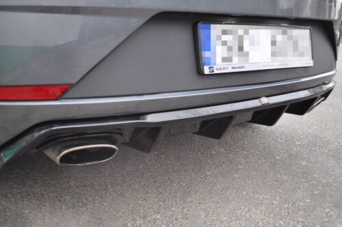 Maxton rear diffuser V.1 for Seat Leon Cupra Mk3 FL Hatchback