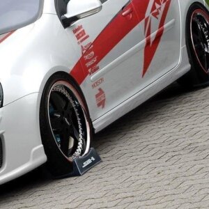 Maxton bočni produžeci za GOLF 5 < GTI LOOK >