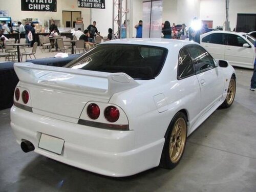 Maxton spoiler for Nissan Skyline R33