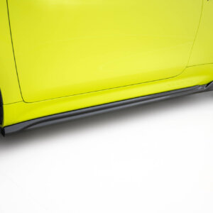 Maxton side skirt diffusers for Abarth 500e
