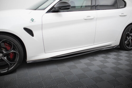 Maxton side skirt diffusers for Alfa Romeo Giulia Quadrifoglio