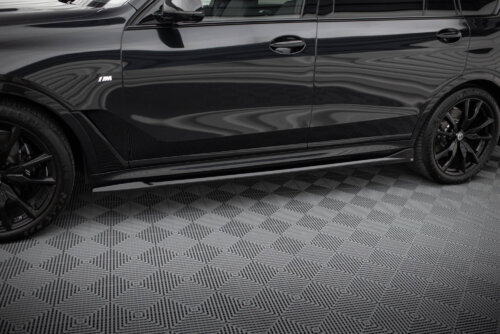 Maxton side skirt diffusers for BMW X7 M-Pack G07 Facelift