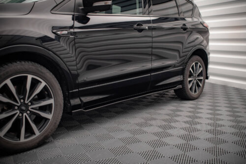 Maxton side skirt diffusers for Ford Escape ST-Line Mk3