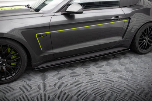 Maxton side skirt diffusers for Ford Mustang GT Mk6