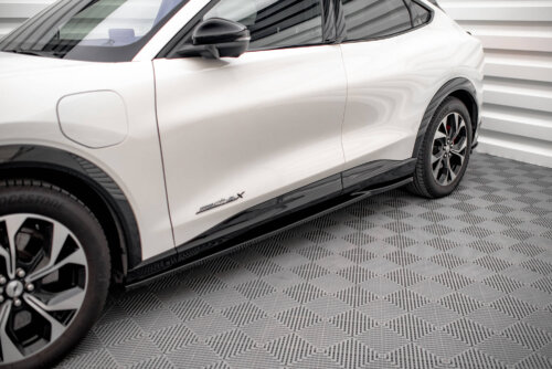Maxton side skirt diffusers for Ford Mustang Mach-E Mk1