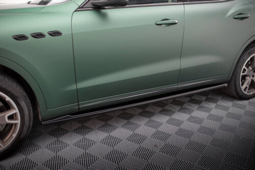 Maxton side skirt diffusers for Maserati Levante Mk1