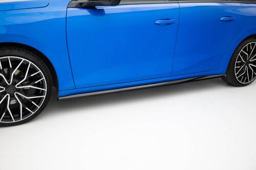Maxton side skirt diffusers for Opel Astra Sports Tourer L (MK5)