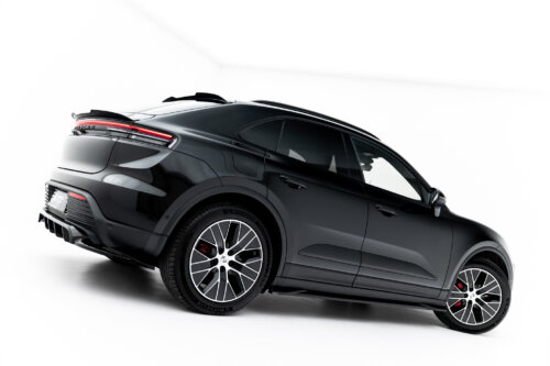Maxton side skirt diffusers for Porsche Macan EV Mk1