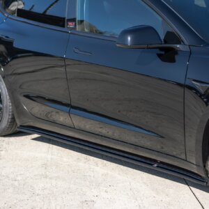 Maxton bočni produžeci za Tesla Model 3 / Model 3 Performance Mk1 / Mk1 Facelift