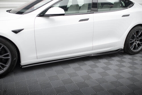 Maxton side skirt diffusers V.1 for Tesla Model S Plaid Mk1 Facelift
