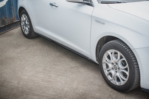 Maxton side skirt diffusers V.2 for Alfa Romeo Giulietta