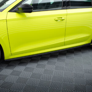 Maxton bočni produžeci V.2 za Skoda Octavia RS Liftback / Combi Mk4