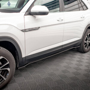 Maxton side skirt diffusers for Volkswagen Atlas Cross Sport