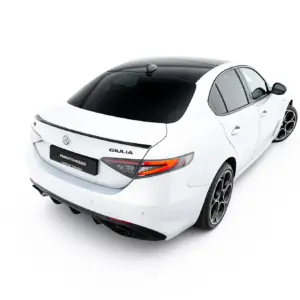 Maxton produžetak spojlera za Alfa Romeo Giulia Standard / Sport / Quadrifoglio
