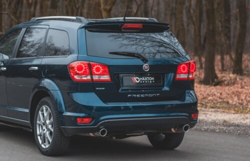 Maxton spoiler extension for Fiat Freemont