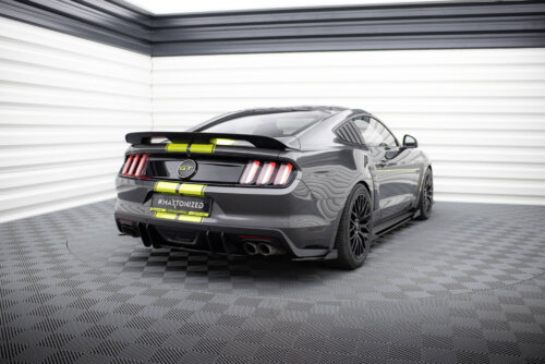 Maxton Street Pro rear diffuser for Ford Mustang GT Mk6 Roush Performance
