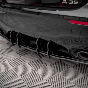 Maxton Street Pro stražnji difuzor za Mercedes A35 AMG Hatchback Aero Pack W177