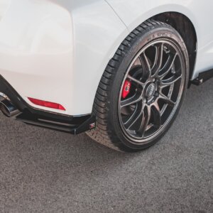 Maxton Street Pro stražnji bočni difuzori + Flaps za Toyota GR Yaris Mk4