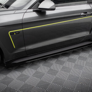 Maxton Street Pro bočni produžeci + Flaps za Ford Mustang GT Mk6