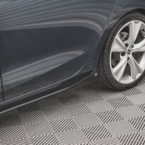 Maxton Street Pro bočni produžeci + Flaps za Seat Leon FR Mk4