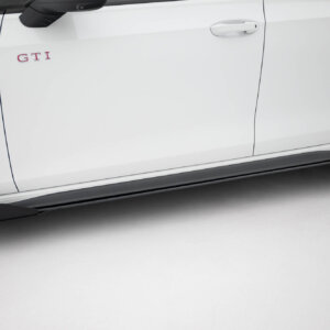 Maxton Street Pro bočni produžeci + Flaps za Volkswagen Golf GTI / GTE / GTI Clubsport / R-Line Mk8