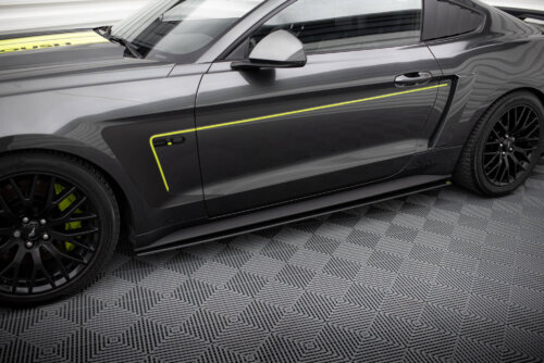 Maxton Street Pro side skirt diffusers for Ford Mustang GT Mk6