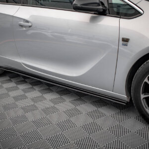 Maxton Street Pro bočni produžeci za Opel Astra GTC OPC-Line J