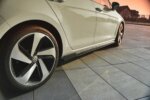 Maxton racing side skirt diffusers for VW Golf VII GTI (Facelift)