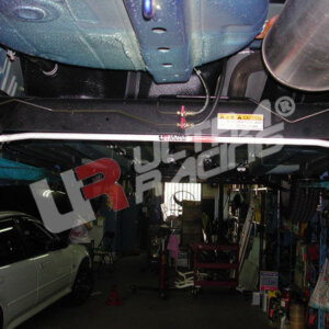 Ultra Racing rear anti-roll bar for Suzuki Swift III (FZ)