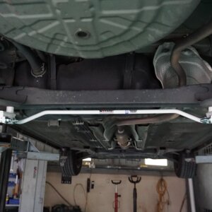 Ultra Racing rear anti-roll bar for Nissan Micra IV K13, Note II E12, Pulsar I N17