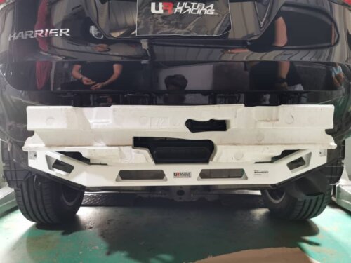 Ultra Racing rear chassis brace for Toyota Harrier III (XU60)
