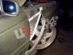 Ultra Racing ojačanje blatobrana za Nissan Cefiro I (A31)
