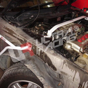 Ultra Racing 3-točkovno ojačanje blatobrana za Nissan Sentra B13