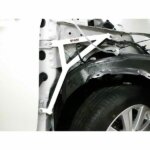 Ultra Racing 3-point fender brace for Toyota Vios XP150/Yaris XP130
