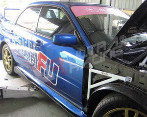 Ultra Racing ojačanje blatnika za Subaru Impreza II GD/GG