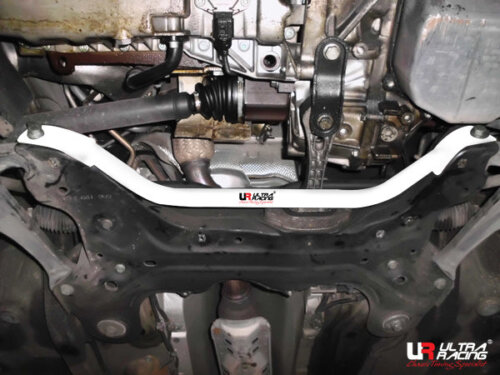 Ultra Racing prednje donje ojačanje šasije za Audi TT 8N
