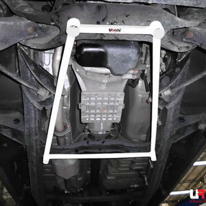 Ultra Racing stražnje donje ojačanje šasije za Mitsubishi Triton/L200 2006+