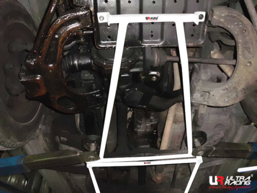 Ultra Racing prednja donja ojačitev šasije za Daihatsu Feroza I F300