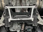 Ultra Racing prednje donje ojačanje šasije za Peugeot 2008 II