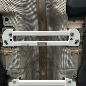 Ultra Racing srednje donje ojačanje šasije za BMW 1 F40/BMW 2 F44