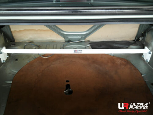 Ultra Racing stražnja gornja opornica za Nissan Sunny I B11